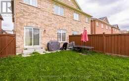 590 LOTT CRESCENT N Milton