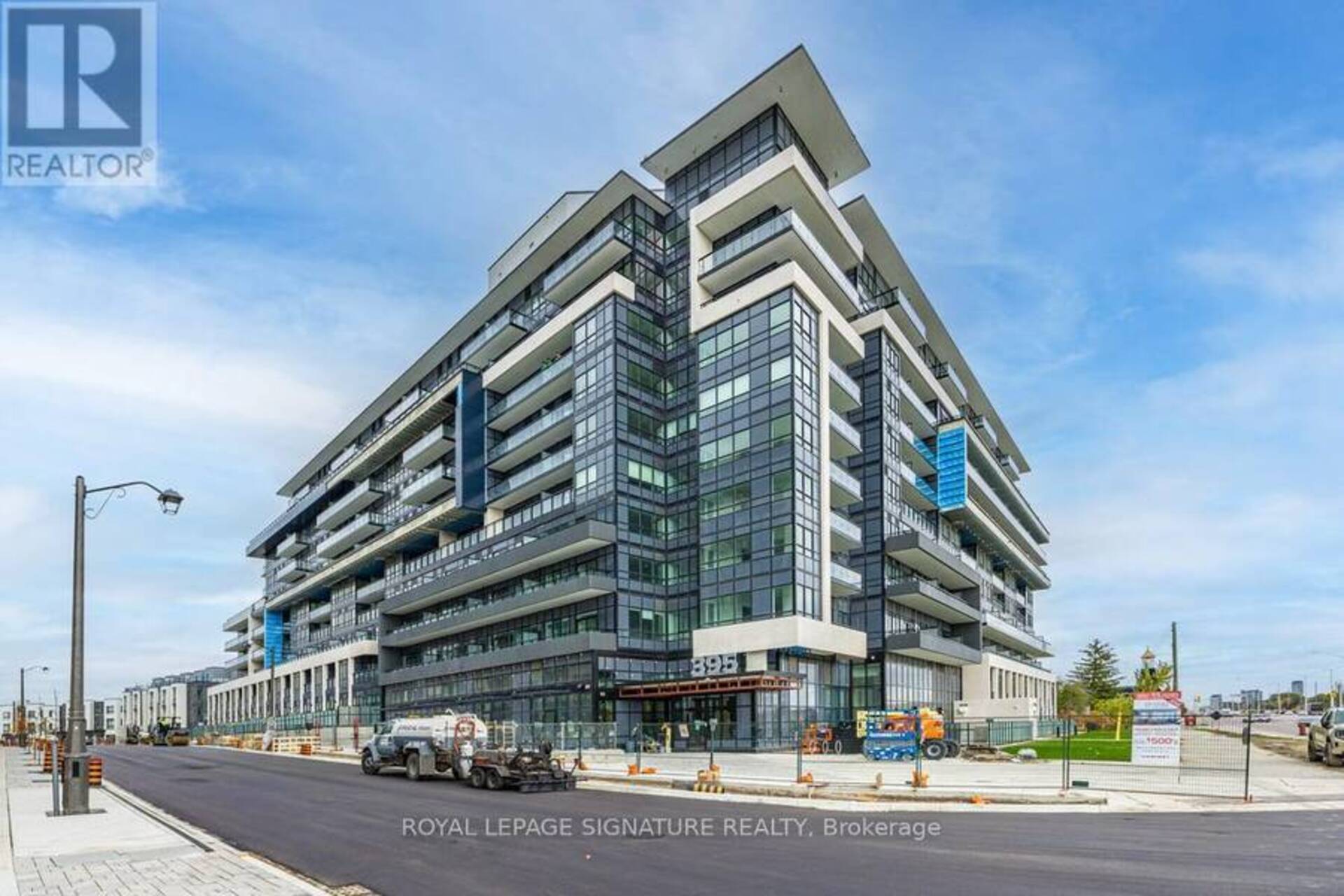 429 - 395 DUNDAS STREET Oakville