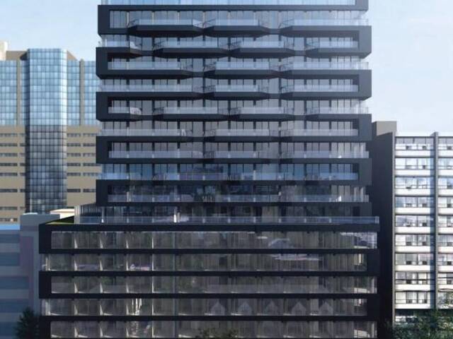 1305 - 195 MCCAUL STREET Toronto Ontario