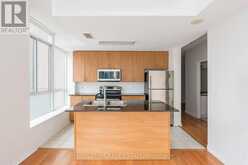 1702 - 225 WEBB DRIVE Mississauga