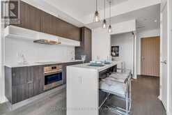 1716 - 8 HILLSDALE AVENUE E Toronto