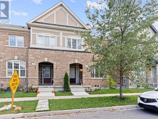 11 THORNAPPLE STREET Brampton Ontario