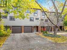 32 - 250 SATOK CRESCENT Milton