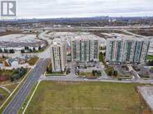 406 - 11 ONEIDA CRESCENT Richmond Hill