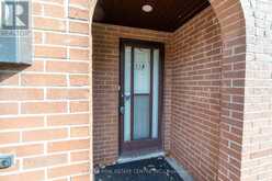 118 DARRAS COURT Brampton