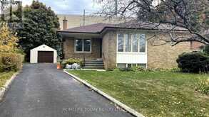 MAINFL - 23 SHADDOCK CRESCENT Toronto