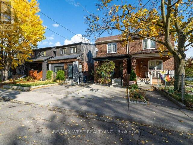 3 CHAMBERS AVENUE Toronto Ontario