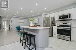 1609 AVONMORE SQUARE Pickering