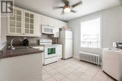 2ND FLR - 253 PALMERSTON AVENUE Toronto