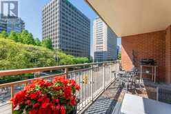 305 - 1 DEER PARK CRESCENT Toronto