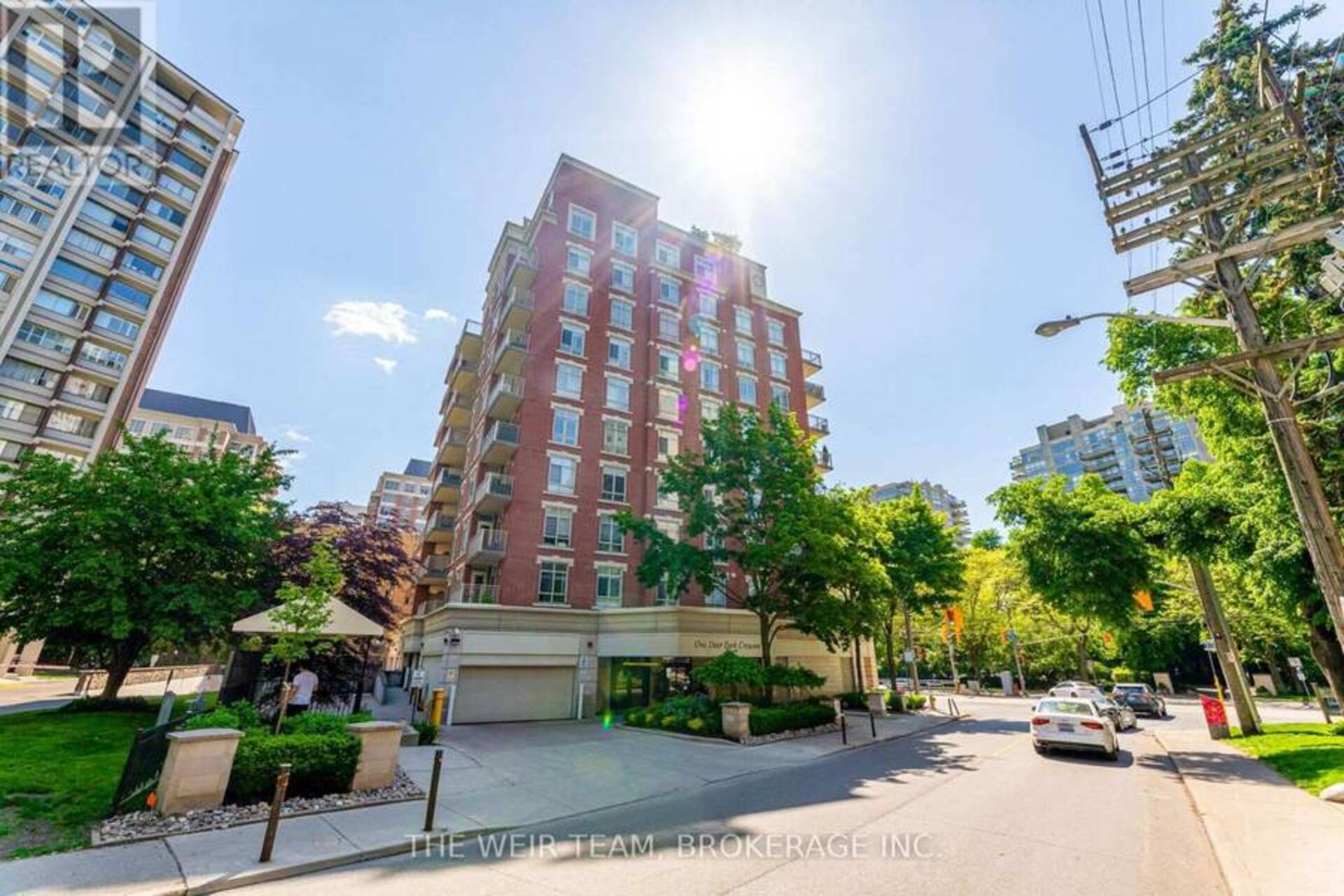 305 - 1 DEER PARK CRESCENT Toronto