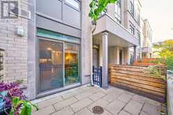 7 - 52 HOLMES AVENUE W Toronto