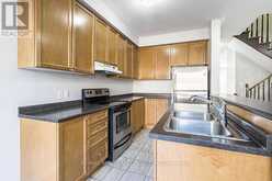 11 SKY HARBOUR DRIVE Brampton