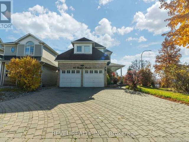 40 SANDFORD CRESCENT Whitby Ontario