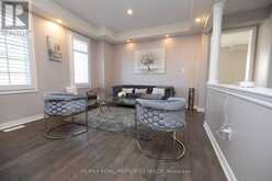 8 LOUIS WAY Scugog