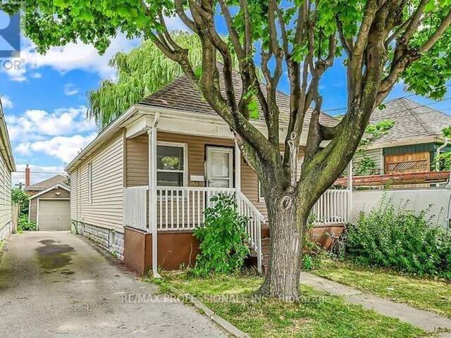 27 CLUNY AVENUE Hamilton Ontario