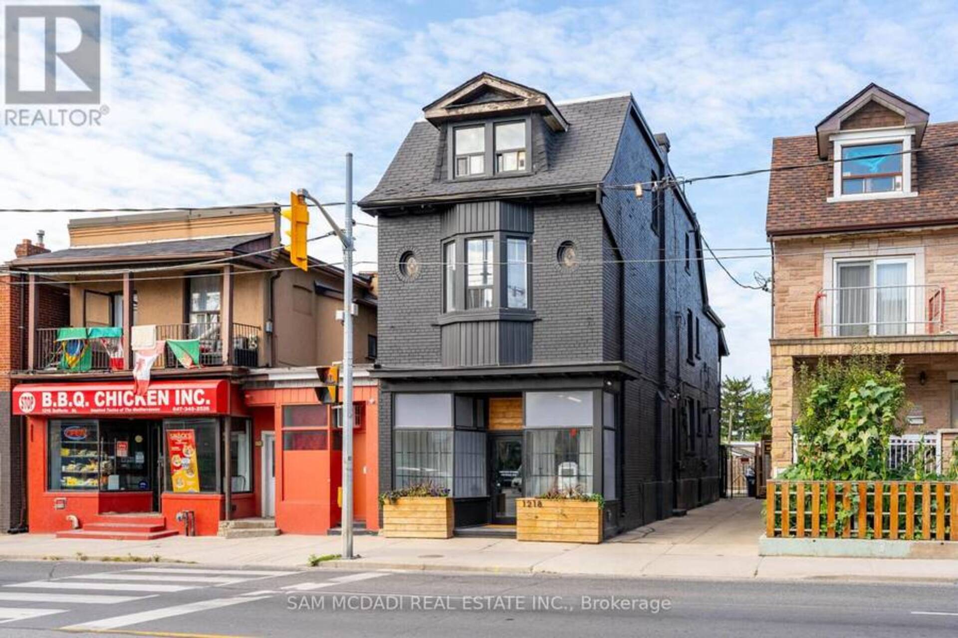 1218 DUFFERIN STREET Toronto