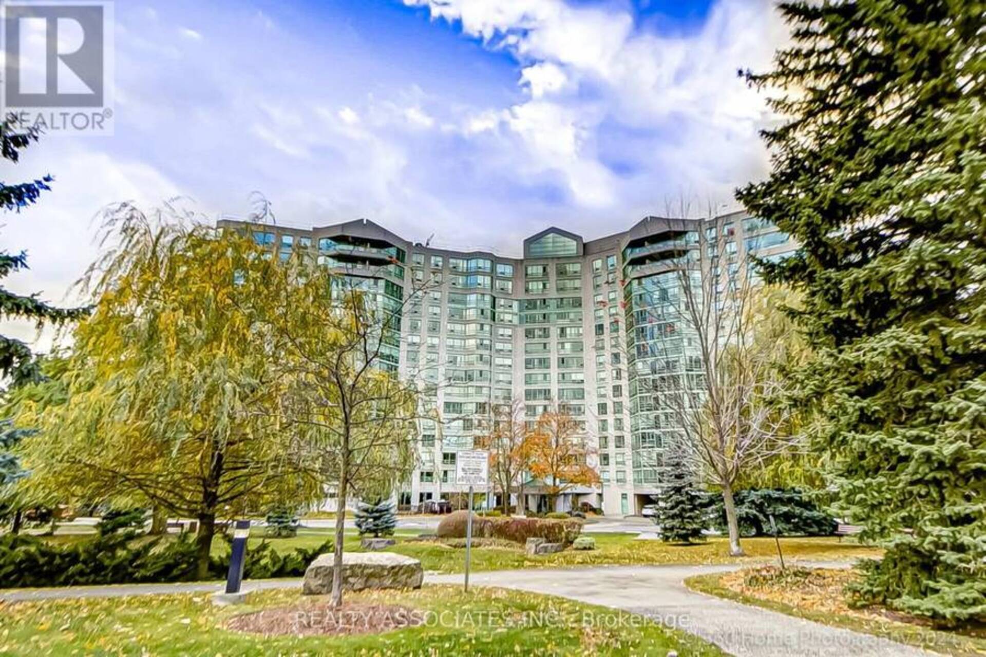 1011 - 7805 BAYVIEW AVENUE Markham