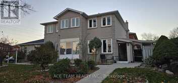 18 SCARLETT DRIVE Brampton