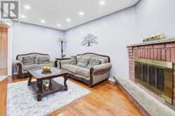 416 WINFIELD TERRACE Mississauga