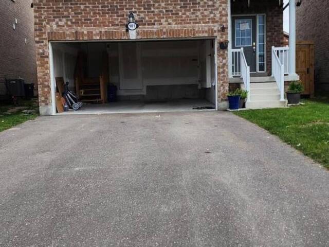 UPPER - 981 BLACK CHERRY DRIVE Oshawa Ontario