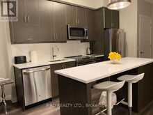 208 - 128 GROVEWOOD COMMON Oakville