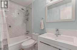 42 - 1330 JALNA BOULEVARD London