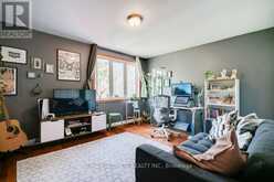 2ND FLR - 53 CHURCHILL AVENUE Toronto