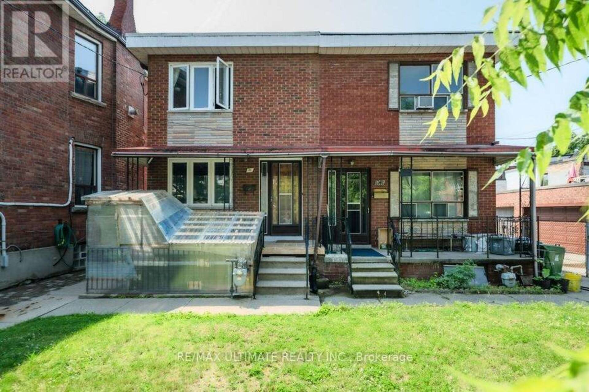 2ND FLR - 53 CHURCHILL AVENUE Toronto