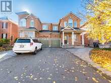 605 COURTNEY VALLEY ROAD E Mississauga