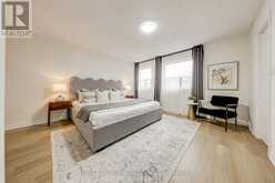 112 - 106 CHESTER LE BOULEVARD Toronto