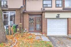 112 - 106 CHESTER LE BOULEVARD Toronto