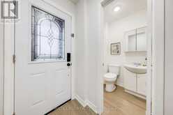 112 - 106 CHESTER LE BOULEVARD Toronto