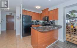 10H - 6 ROSEBANK DRIVE S Toronto