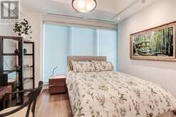 902 - 206 BLOOR STREET W Toronto