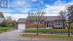 2 GARSIDE CRESCENT Toronto