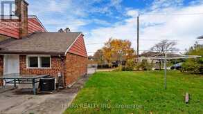 2 GARSIDE CRESCENT Toronto