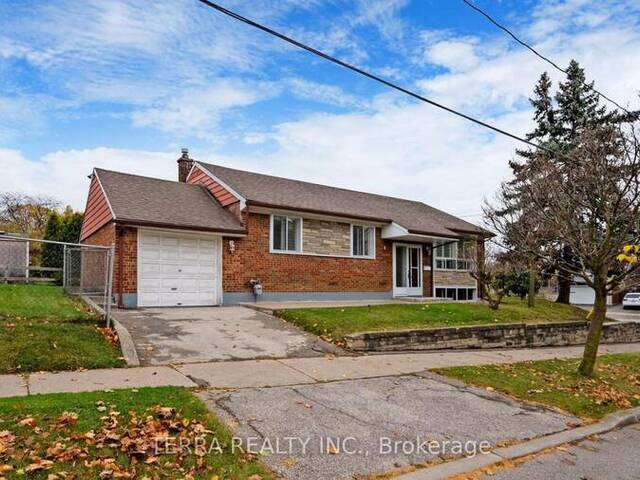 2 GARSIDE CRESCENT Toronto Ontario