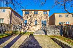 43 BUCKHORN AVENUE Richmond Hill