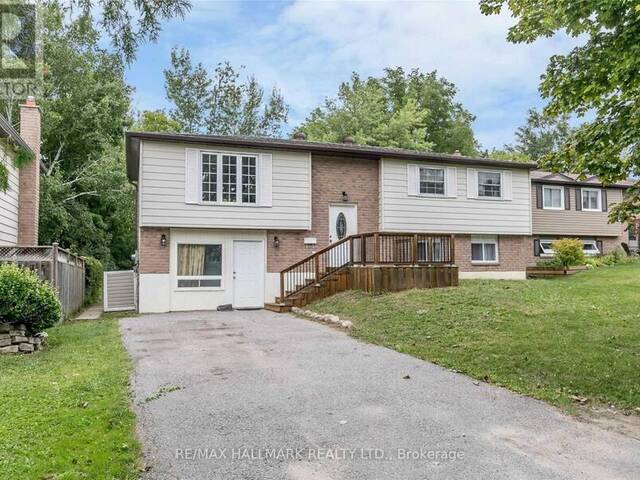 UPPER - 18 CHIPPAWA COURT Barrie Ontario