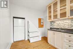 393 OSSINGTON AVENUE Toronto