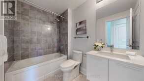 841 CLARK AVENUE W Vaughan