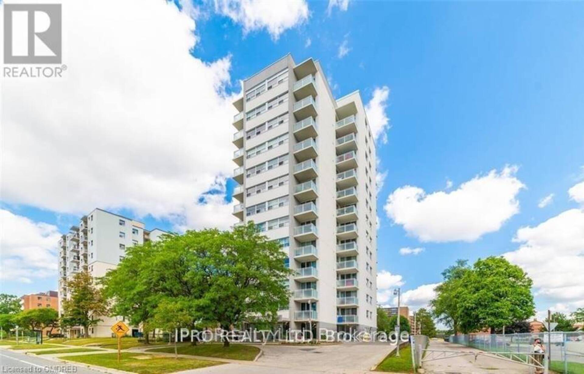 204 - 2345 CONFEDERATION PARKWAY Mississauga