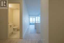 411 - 8960 JANE STREET Vaughan