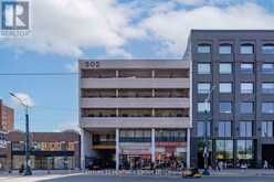 402 - 302 SPADINA AVENUE E Toronto