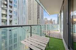 1104 - 18 YORKVILLE AVENUE Toronto