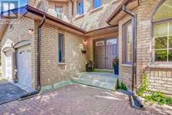 3 CREEKVIEW AVENUE Richmond Hill