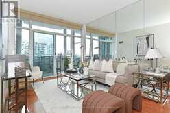 SPH22 - 600 QUEENS QUAY W Toronto