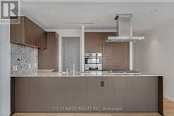 3203 - 180 UNIVERSITY AVENUE Toronto