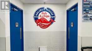 UNIT 3 - FISH AND CHIPS - 2550 VICTORIA PARK AVENUE W Toronto